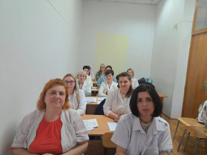Эндокринная система играет важную роль в нашем организме, контролируя гормональный баланс и обеспечивая нормальное функционирование различных органов.